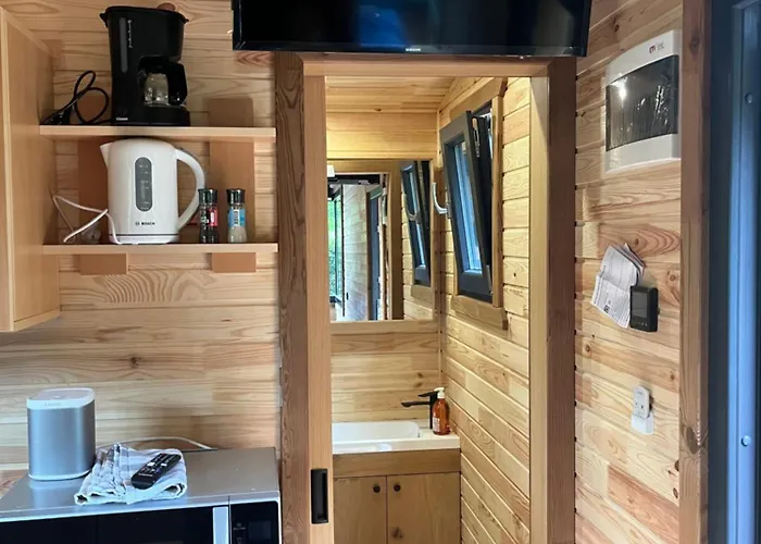 Tiny House Independante Tout Confort Et Tout Equipee Calme Et Intimee Assuree
