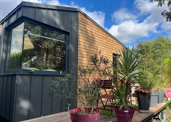 Tiny House Independante Tout Confort Et Tout Equipee Calme Et Intimee Assuree
