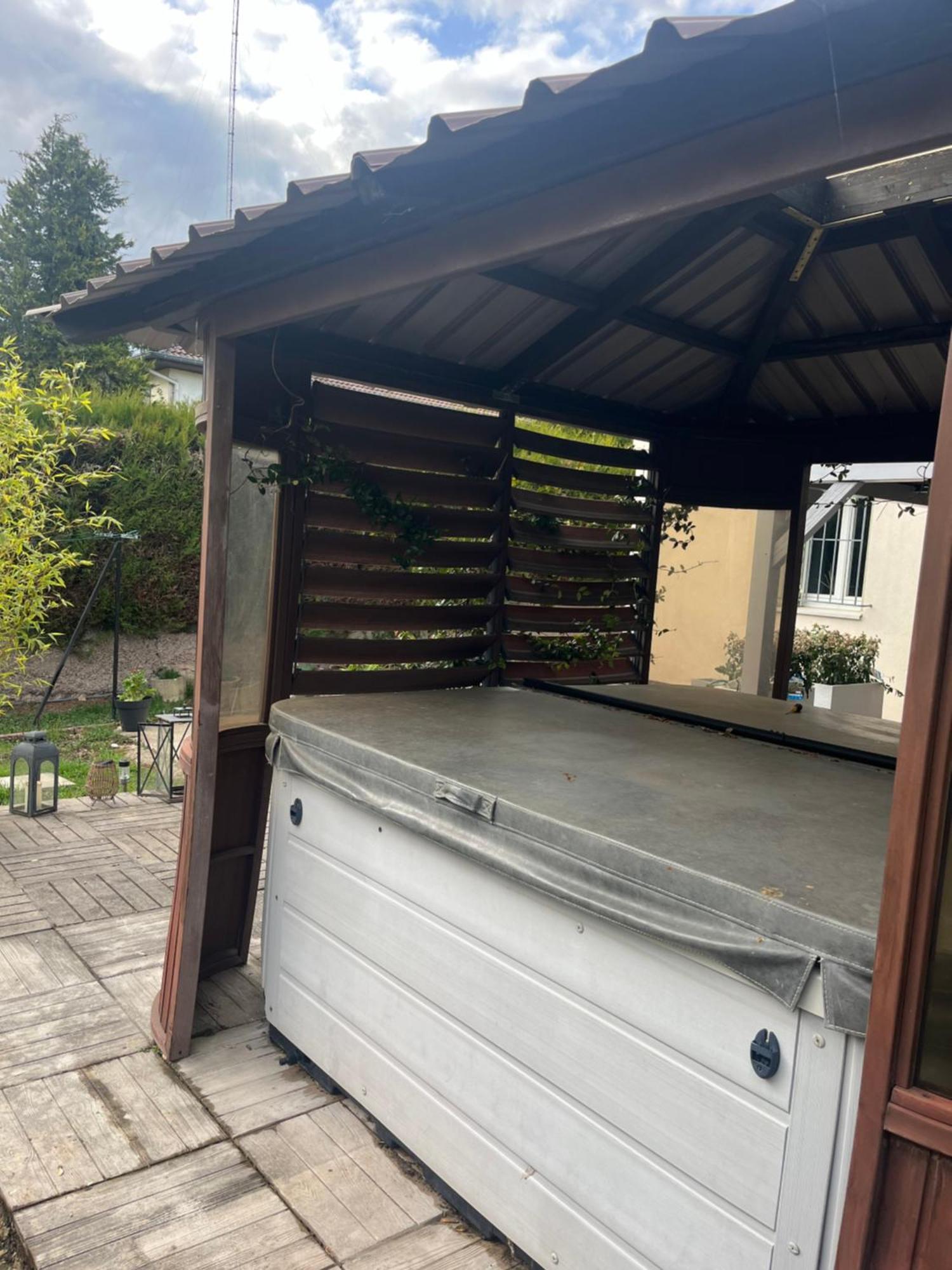 Tiny House Independante Confort Et Equipee Calme Et Intimee Assuree